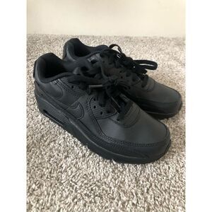 Nike Air Max Sneakers Boys size 5.5Y